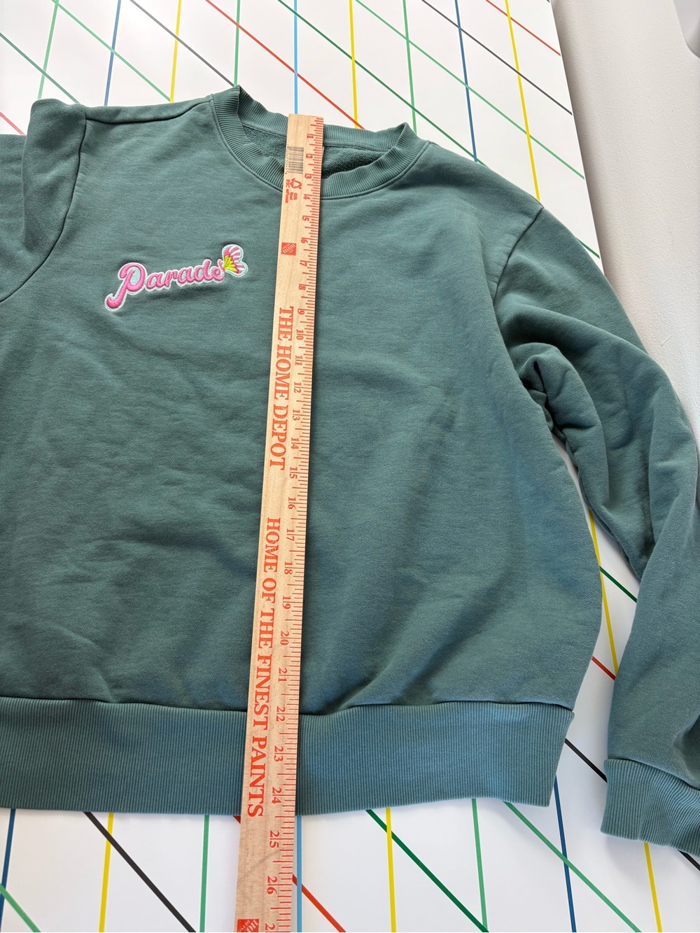 Parade Logo Sweatshirt 100% Cotton EUC Embroidery Crewneck Gen Z Skater Grunge - Picture 8 of 8